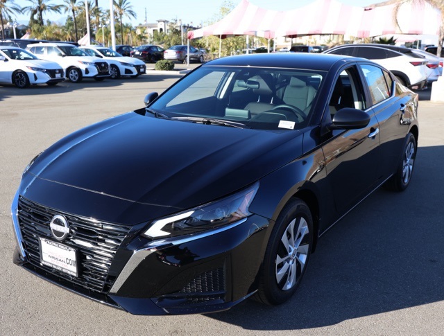 Vehicle image 1 of 30