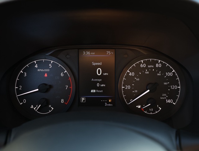 Vehicle image 27 of 30