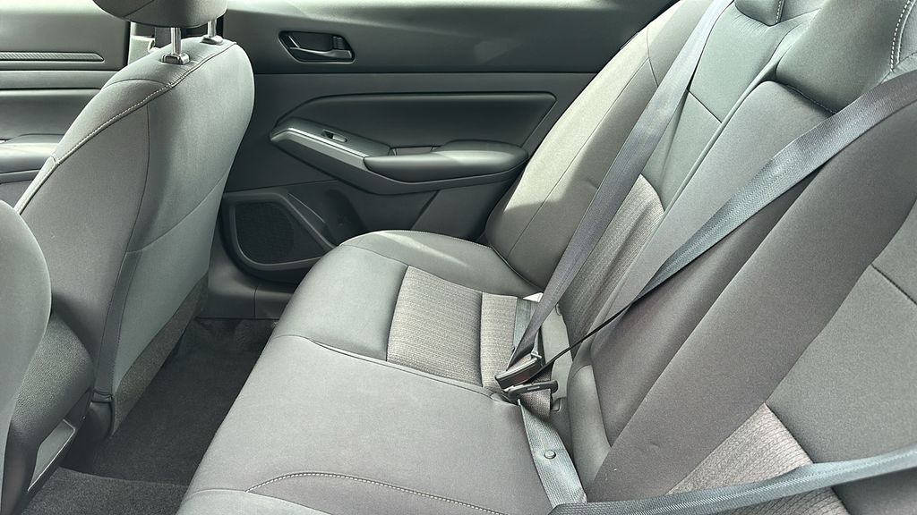 2025 Nissan Altima S Image 12 of 31