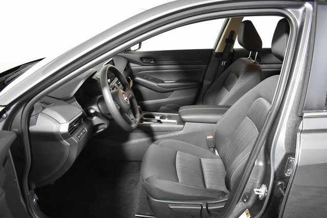 Vehicle image 12 of 29
