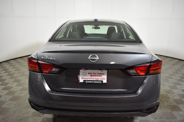 Vehicle image 6 of 29
