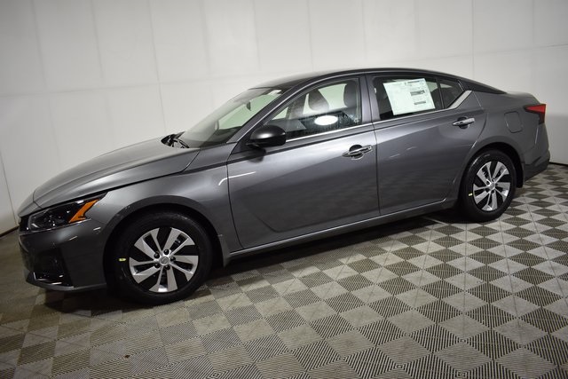 Vehicle image 1 of 29