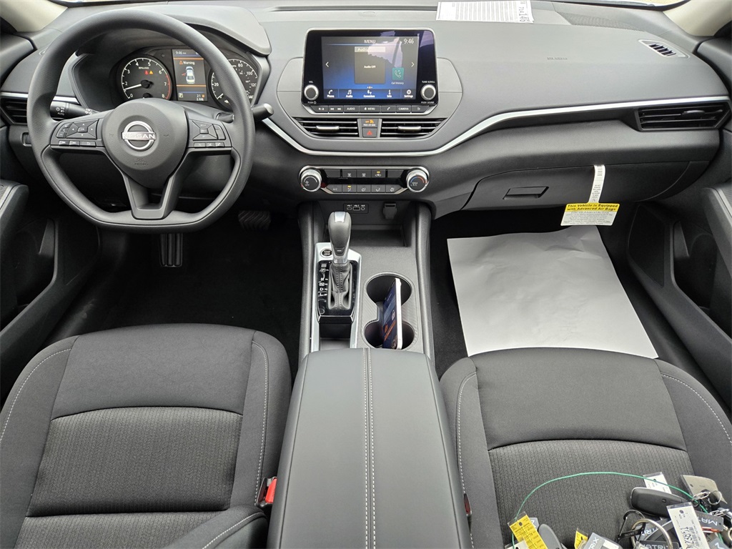2025 Nissan Altima S Image 8 of 20