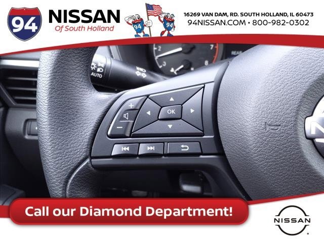 Vehicle image 19 of 21