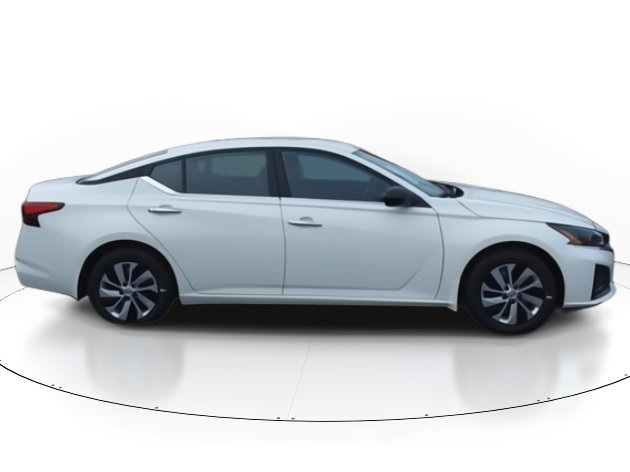 Vehicle image 4 of 21