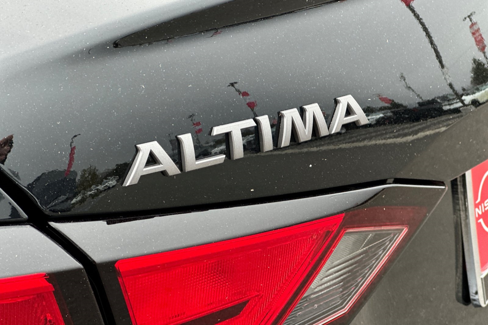 2025 Nissan Altima S Image 30 of 34