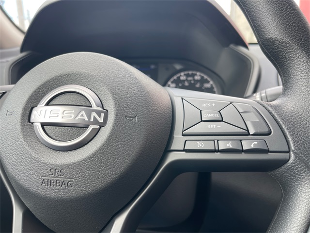 Vehicle image 20 of 27