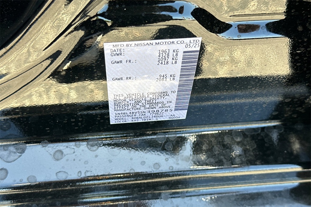 Vehicle image 19 of 22