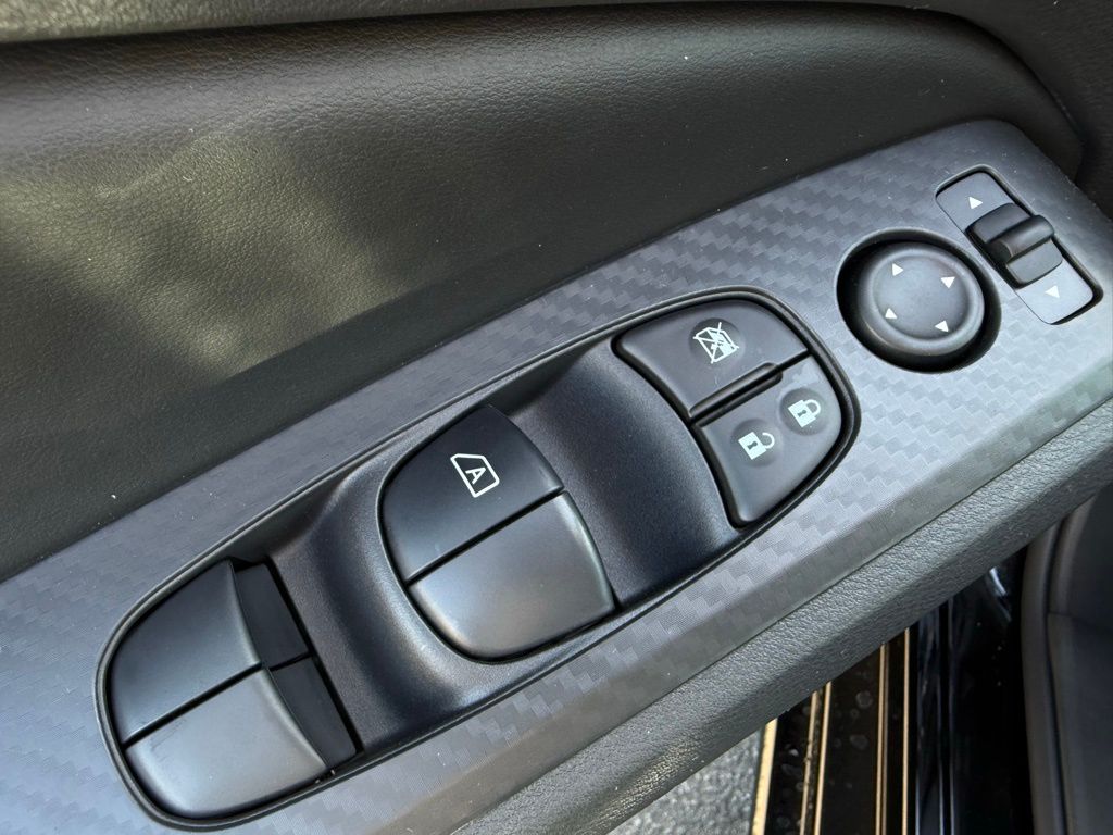 2025 Nissan Altima S Image 28 of 31