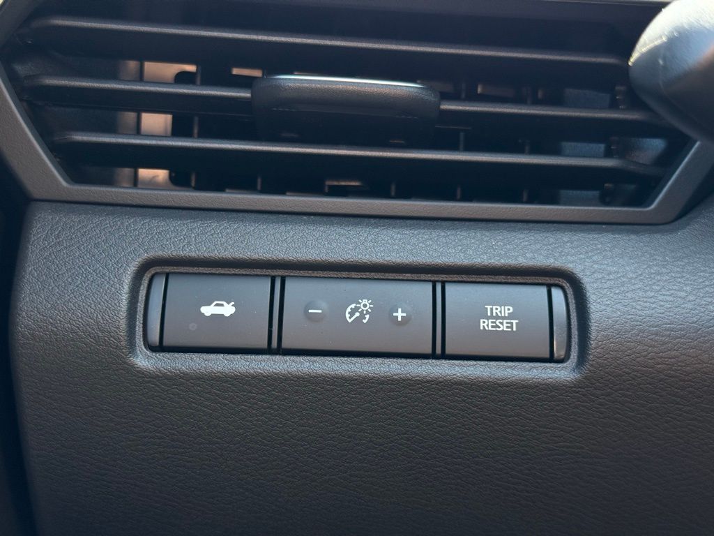 2025 Nissan Altima S Image 26 of 31