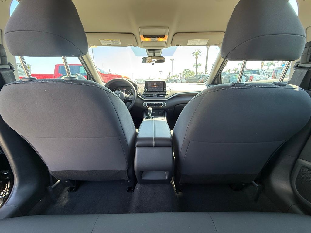 2025 Nissan Altima S Image 13 of 31