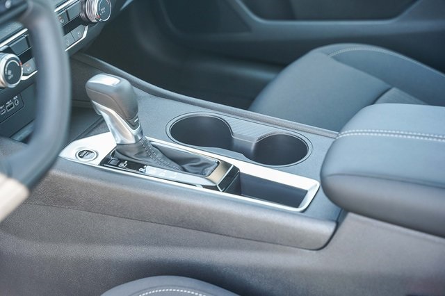 2025 Nissan Altima S Image 20 of 30