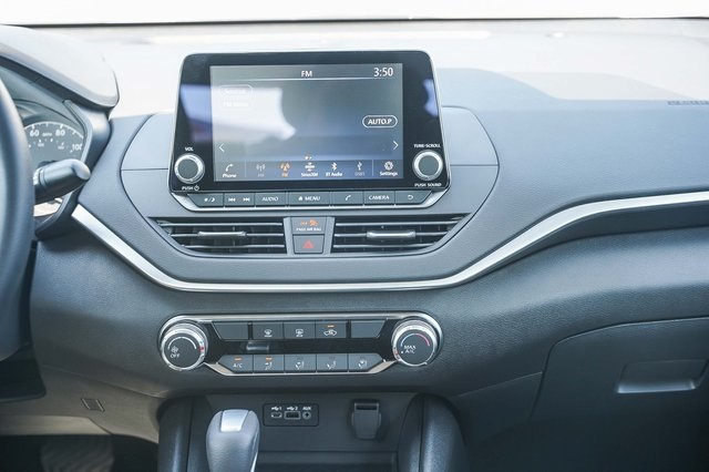 2025 Nissan Altima S Image 19 of 30