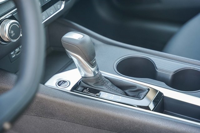 2025 Nissan Altima S Image 21 of 30