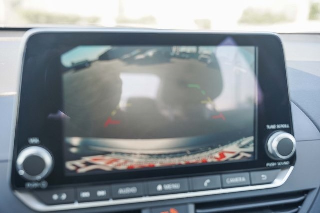 2025 Nissan Altima S Image 17 of 30