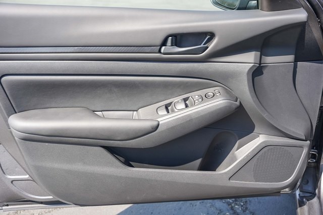 2025 Nissan Altima S Image 22 of 30