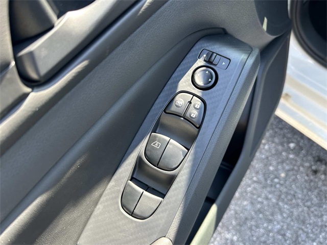 Vehicle image 18 of 18