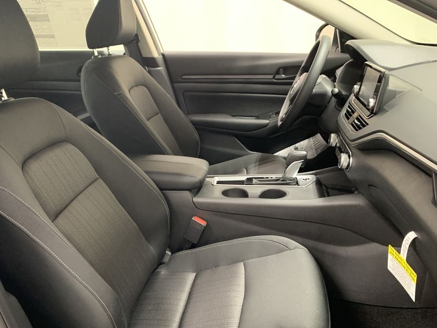 Vehicle image 23 of 23