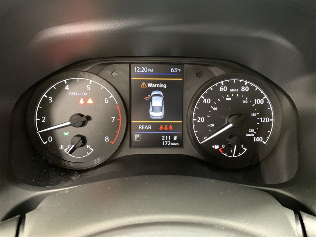 Vehicle image 16 of 23