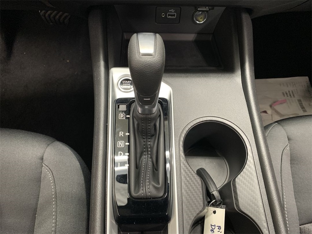 Vehicle image 20 of 23