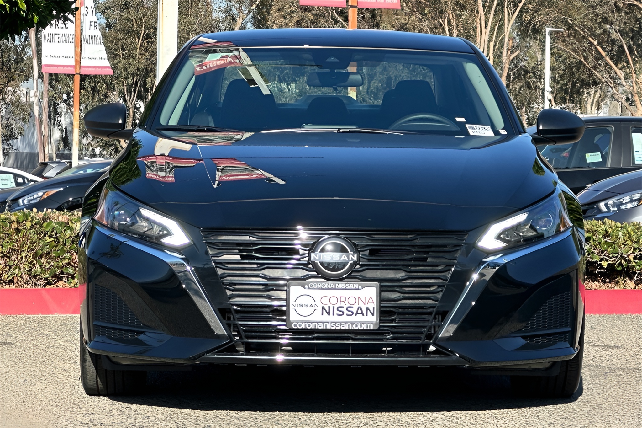Vehicle image 21 of 25