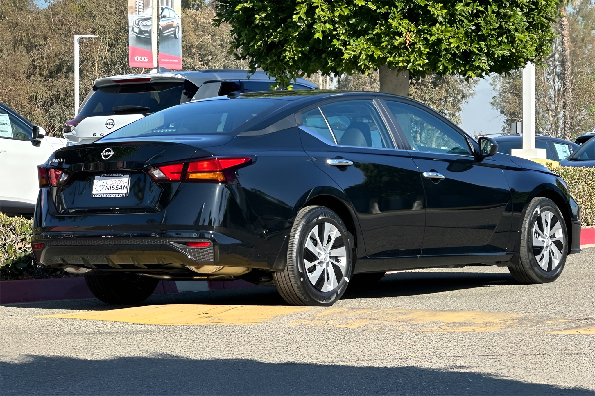 Vehicle image 24 of 25