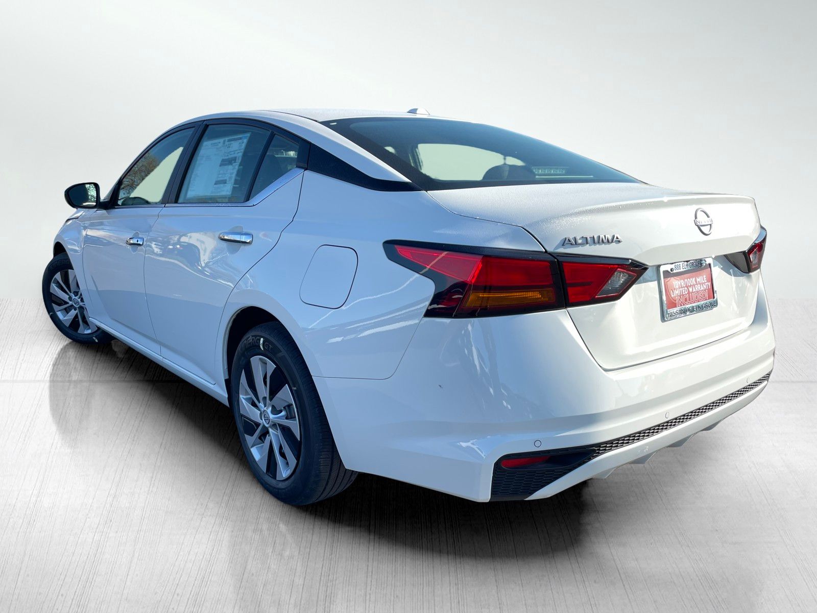 2025 Nissan Altima S Image 11 of 29