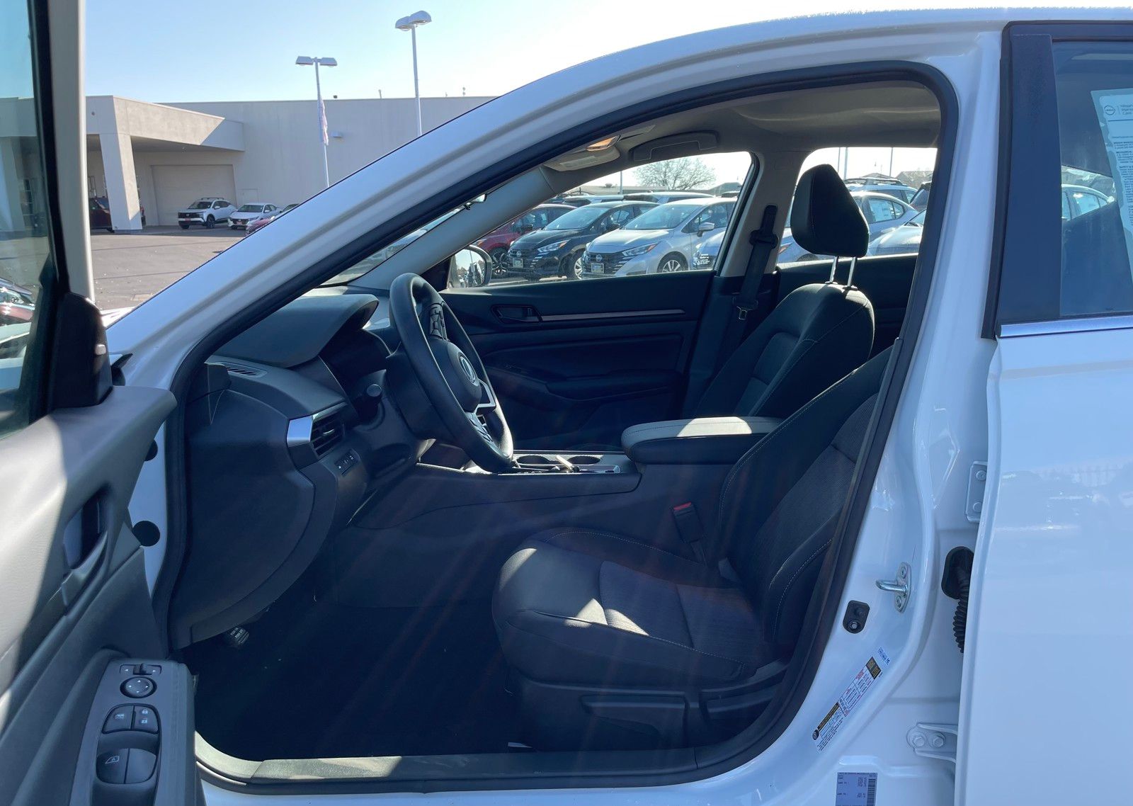 2025 Nissan Altima S Image 22 of 29