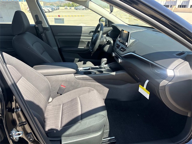 2025 Nissan Altima S Image 24 of 25