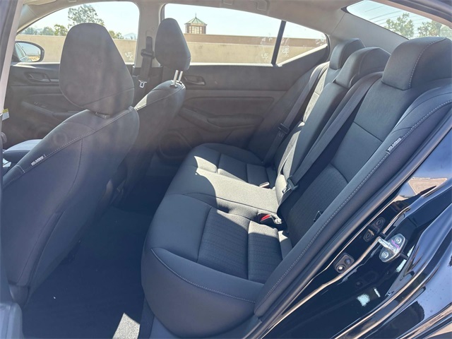 2025 Nissan Altima S Image 23 of 25