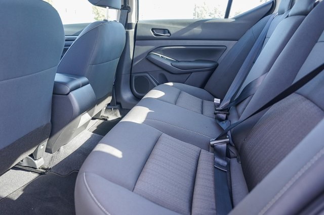 2025 Nissan Altima S Image 12 of 30