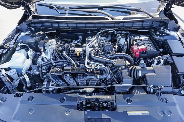 2025 Nissan Altima S Image 7 of 30