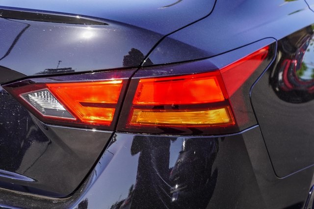 2025 Nissan Altima S Image 25 of 30