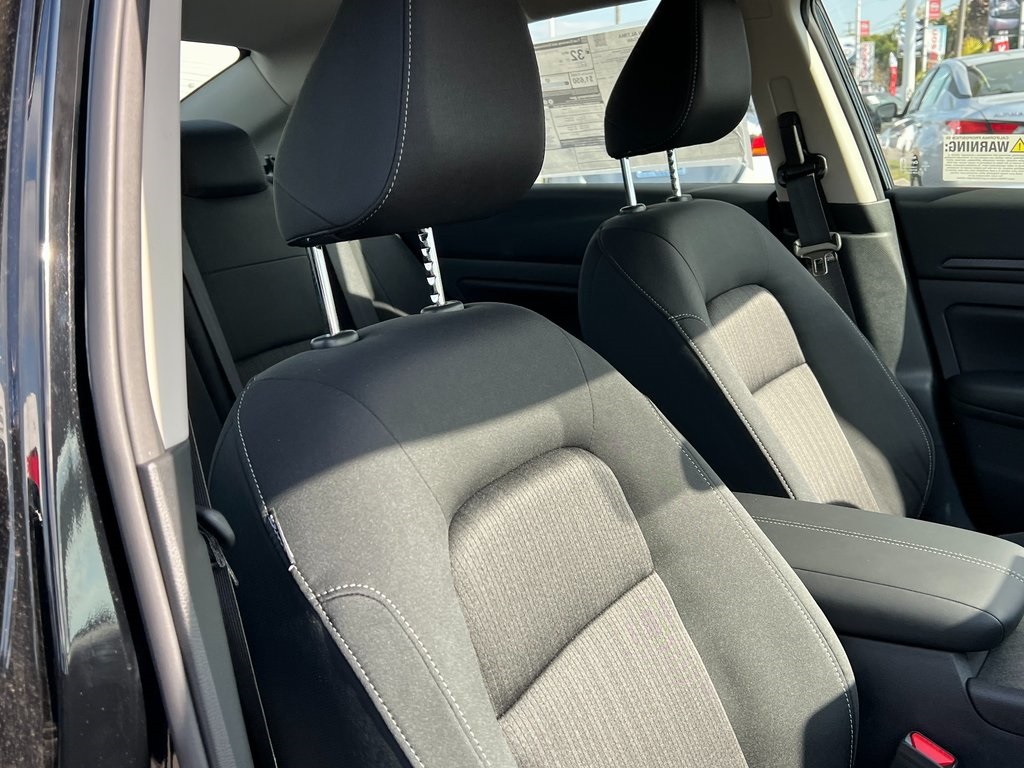 2025 Nissan Altima S Image 13 of 30