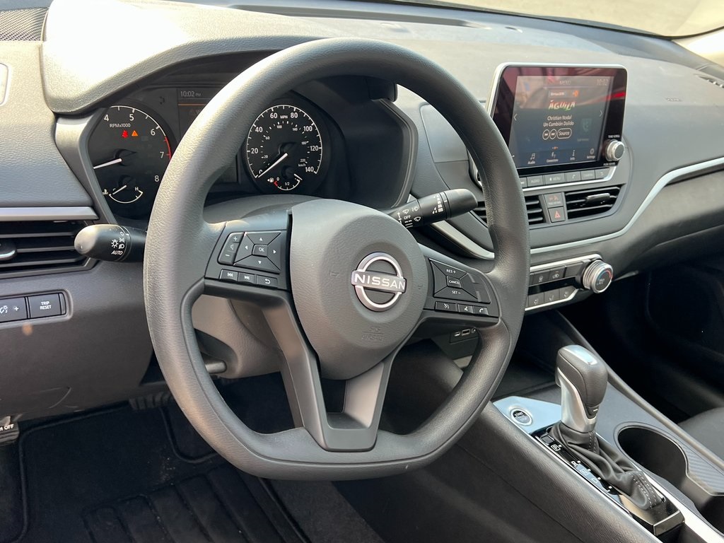 2025 Nissan Altima S Image 14 of 30
