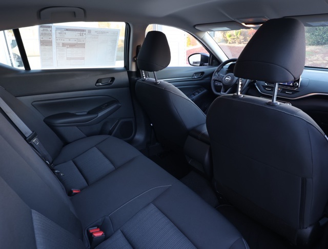 Vehicle image 16 of 30