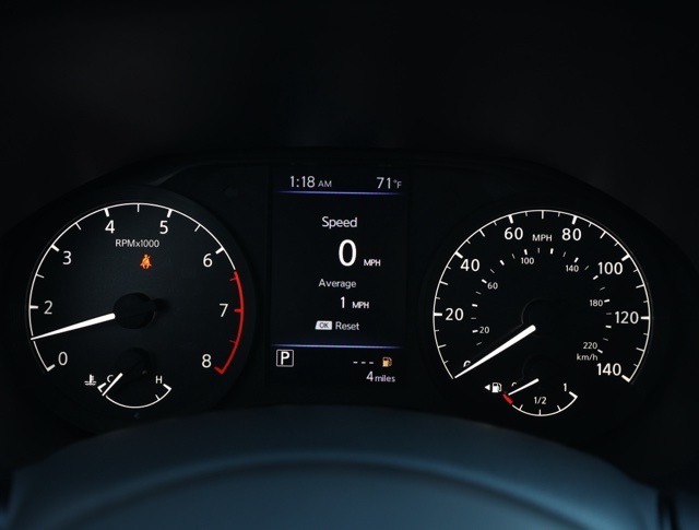 Vehicle image 27 of 30