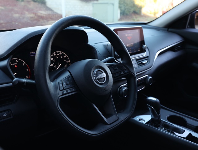 Vehicle image 14 of 30
