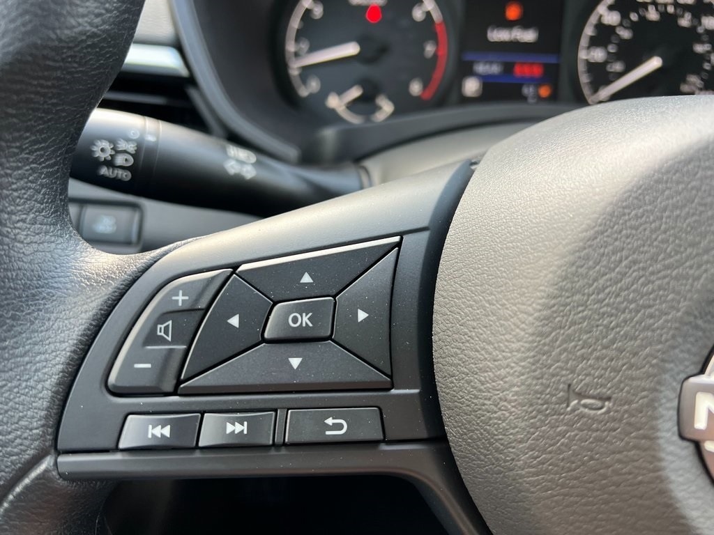 2025 Nissan Altima S Image 25 of 30