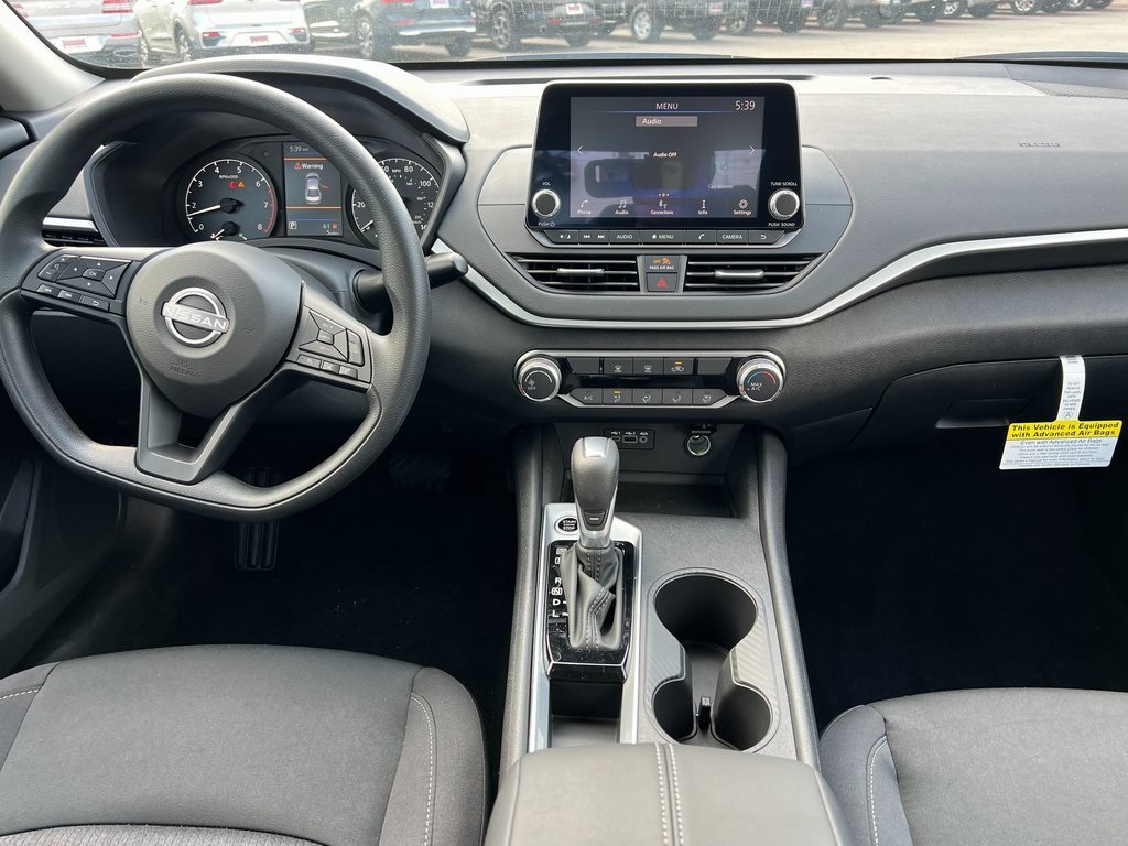 2025 Nissan Altima S Image 16 of 30