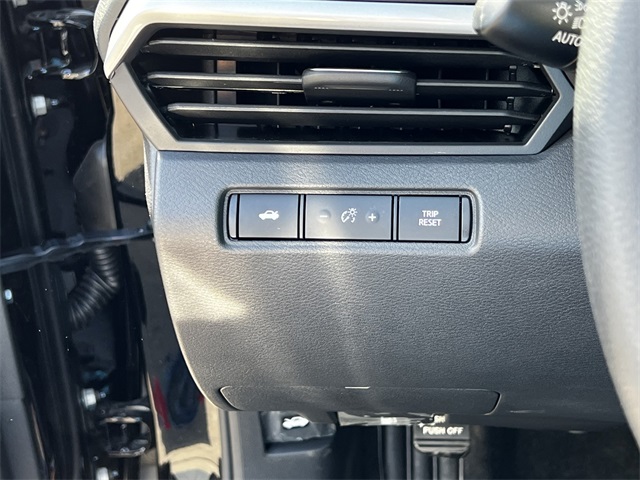 Vehicle image 12 of 27