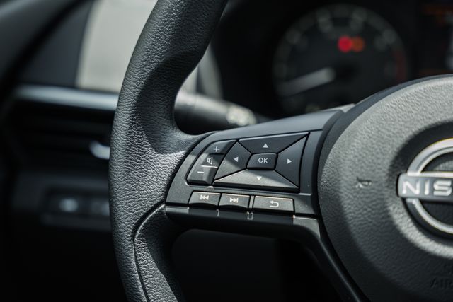 2025 Nissan Altima S Image 32 of 36