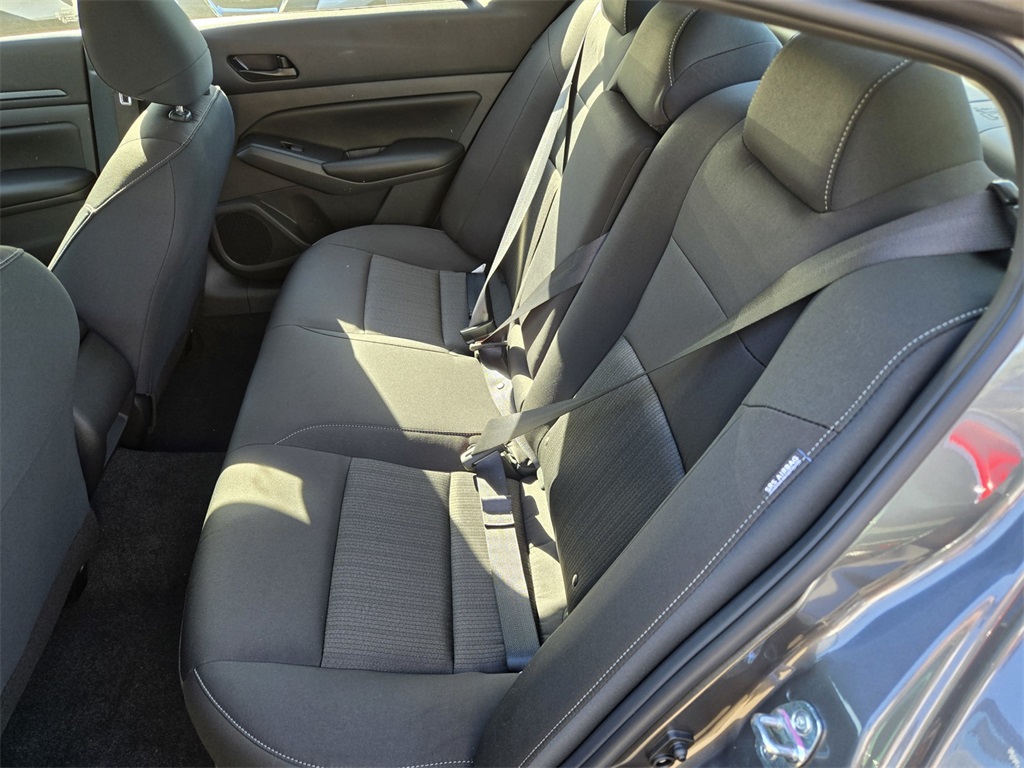 2025 Nissan Altima S Image 6 of 20