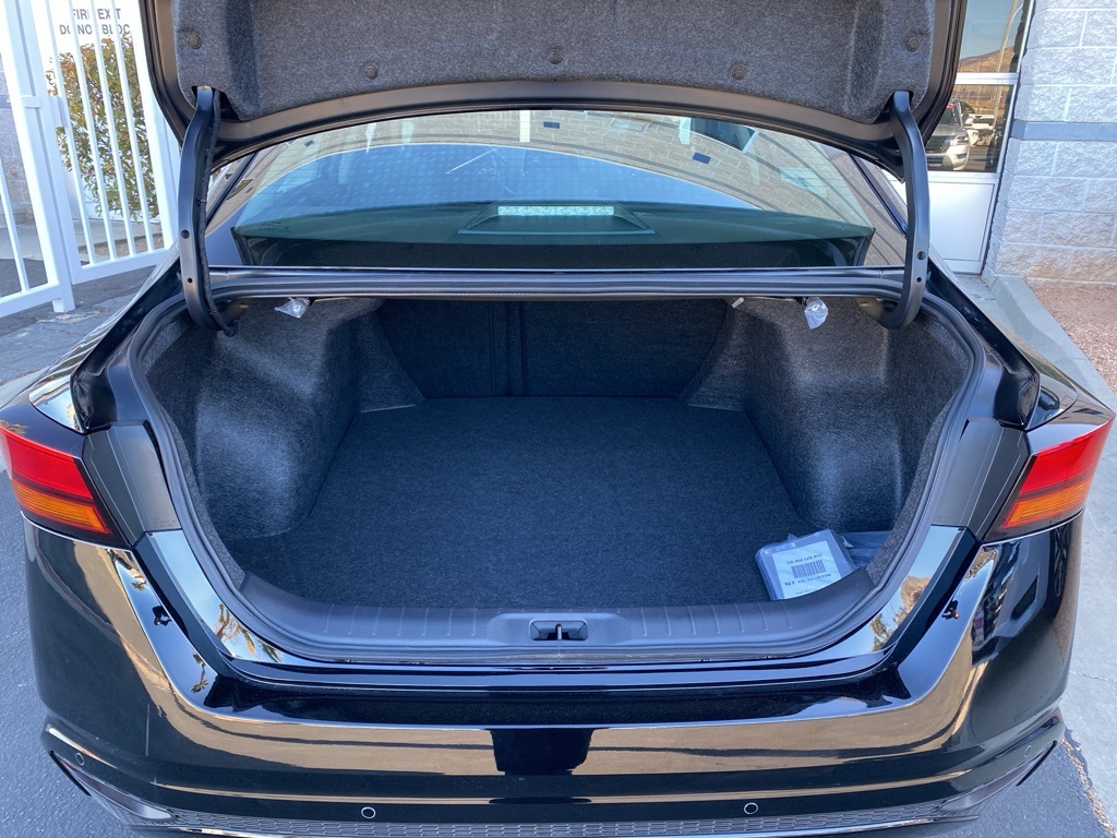 2025 Nissan Altima S Image 27 of 31