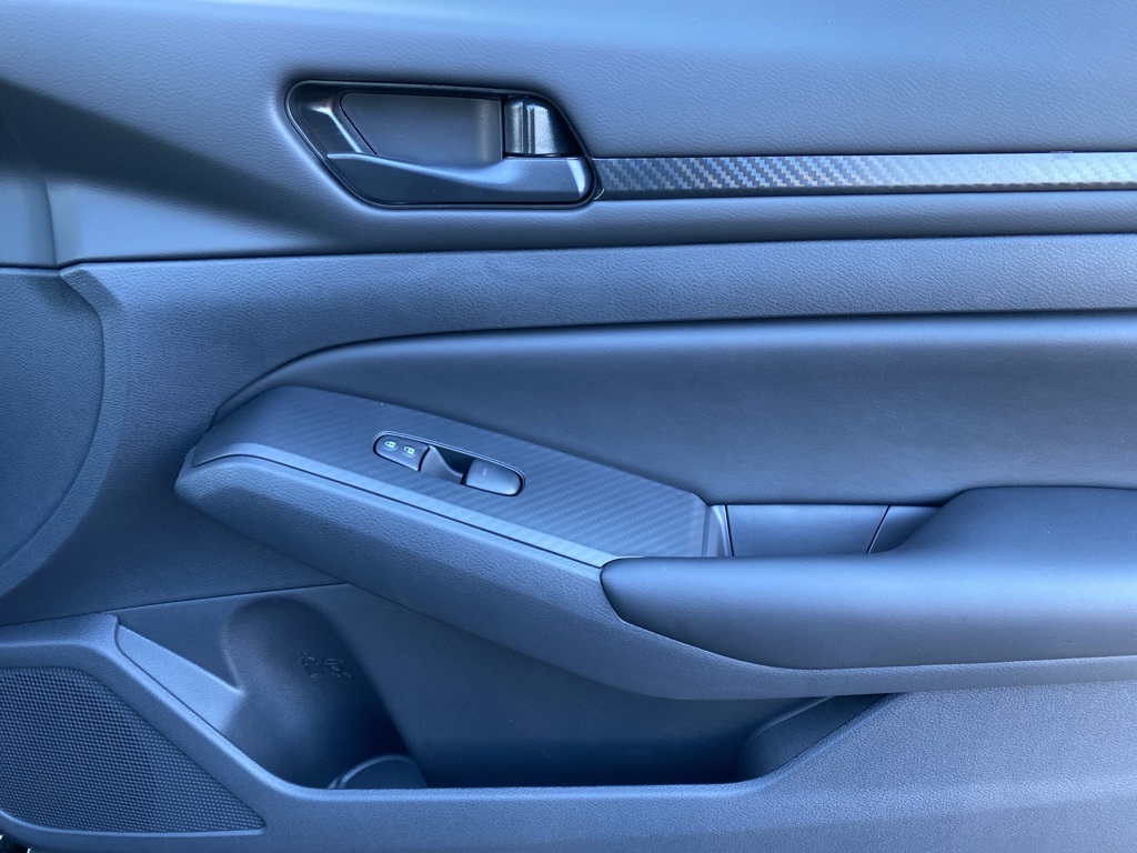 2025 Nissan Altima S Image 24 of 31