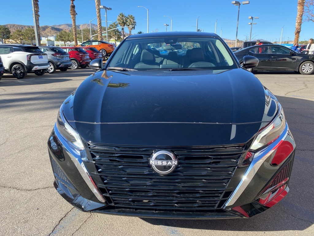 2025 Nissan Altima S Image 2 of 31