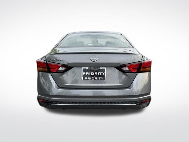 Vehicle image 6 of 27