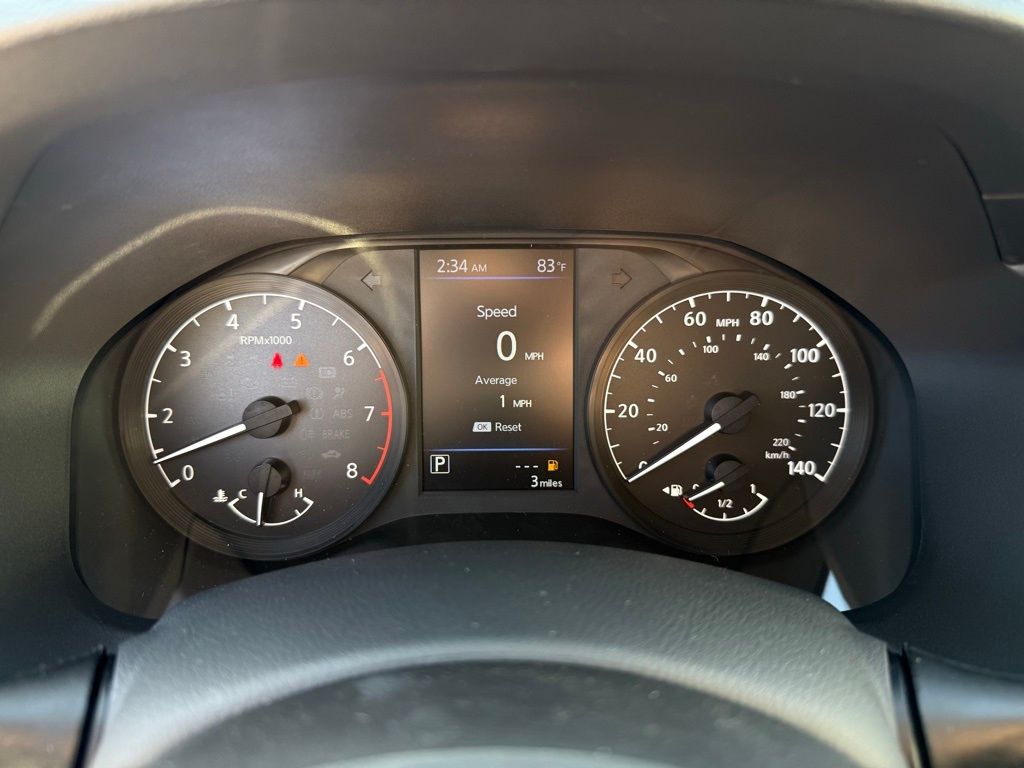 Vehicle image 19 of 27