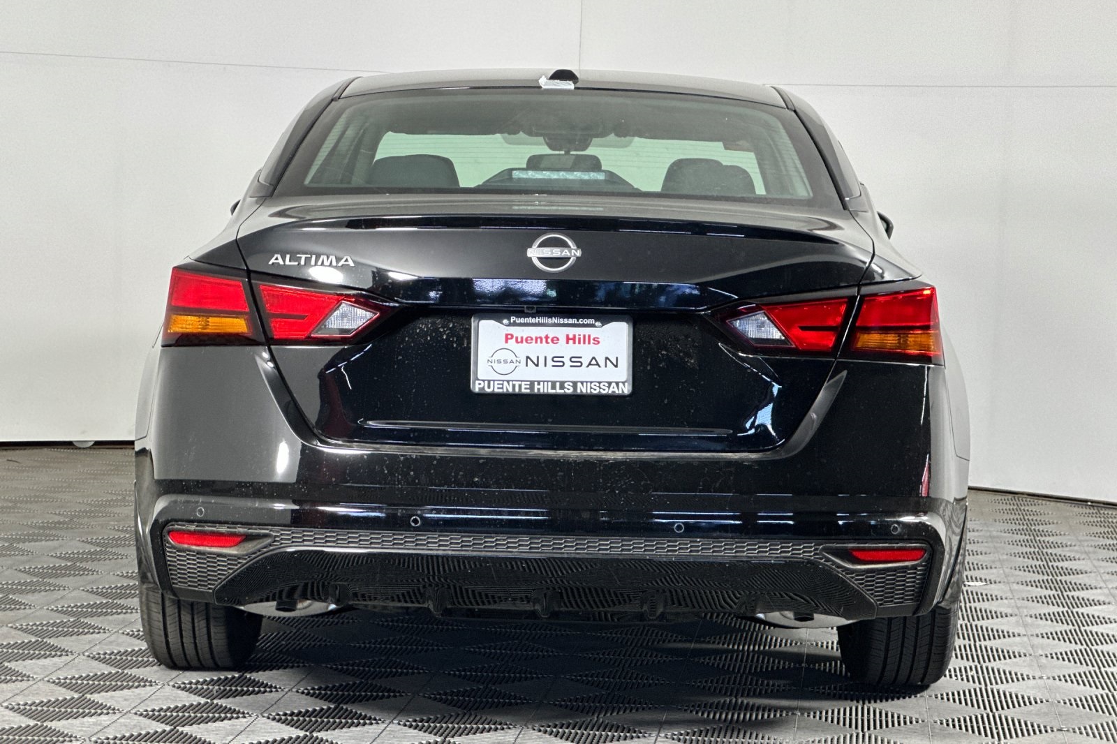 2025 Nissan Altima S Image 5 of 21