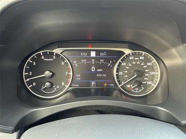 Vehicle image 15 of 26